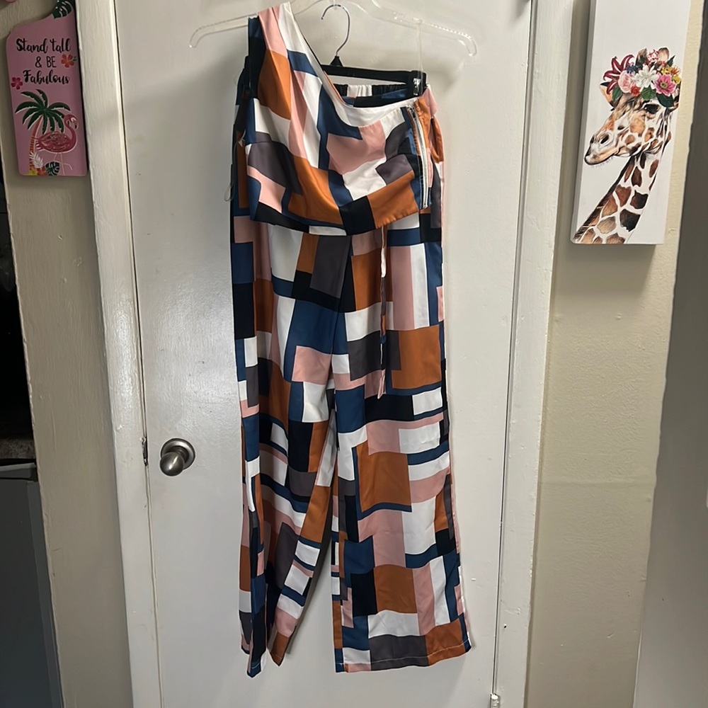 Multi Colored 2 PCs Small Brunch Outfit